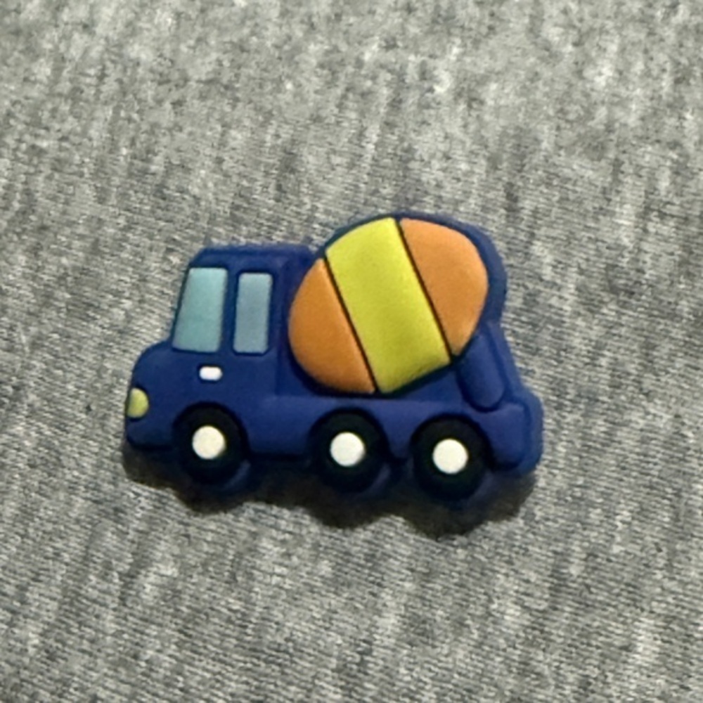 Jibbitz Cemet Truck Shoe Charm